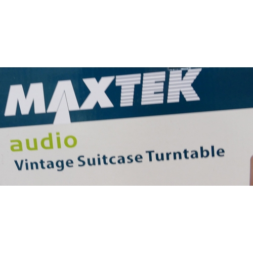 3 - Maxtek Audio Boxed Vintage Style Suitcase Turntable.