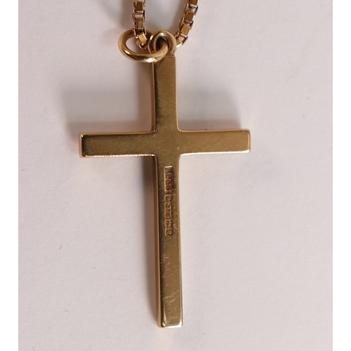 714 - 9ct gold cross with 9ct gold necklace, 8.6g.