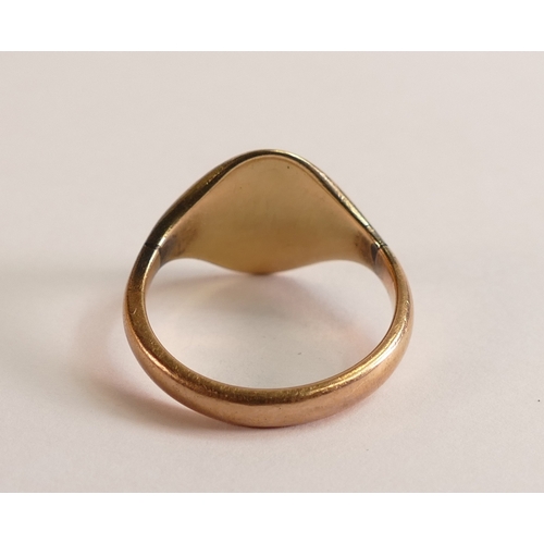 741 - 9CT gold Gentleman's signet ring, 6g.