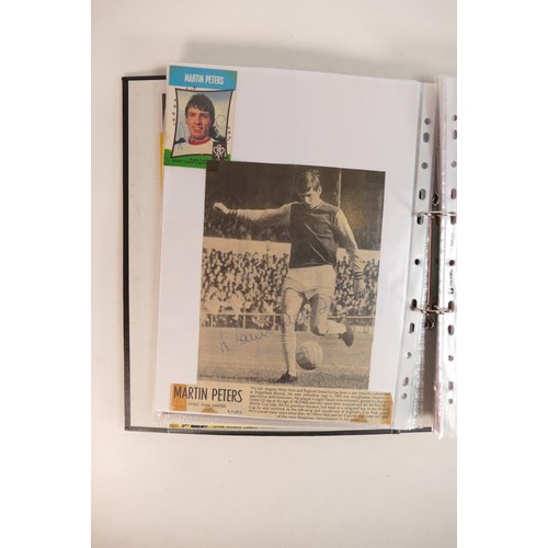 694 - A large collection of signed original pictures including - Gordon Banks, England, Typhoo Tea card.  ... 