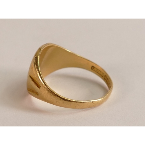 789 - 18ct gold gents signet ring, size P,6.6g.