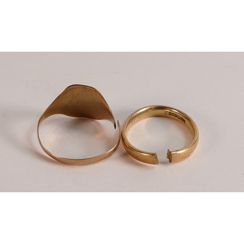 794 - 2 x 9ct gold rings, both damaged for scrap, 4.7g.