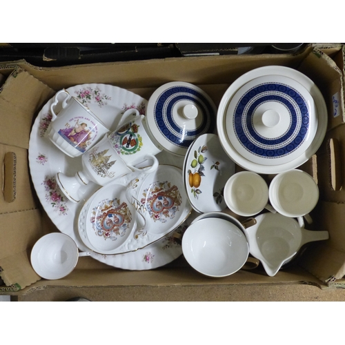 83 - A mixed collection of tea and dinnerware items to include commemorative ware, Carlton Ware Australia... 