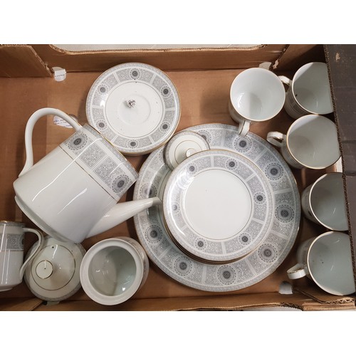 491 - Noritake part teaset in the pattern Nile to include teapot, milk jug, lidded sugar pot, four saucers... 