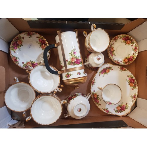 593 - Royal Albert Old Country Roses pattern items to include a cafetiere, 1 cake plate, 6 x soup coups, 6... 