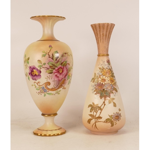 176 - Carltonware Wiltshaw & Robinson Ivory Blushware Rose & Curlicue vase and Chrysanthemum vase, height ... 