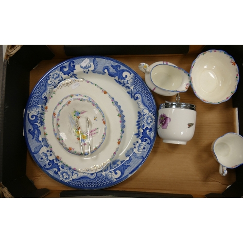 402 - A mixed collection of items to include Paragon Foxglove part tea set, large Mason's blue & white ser... 