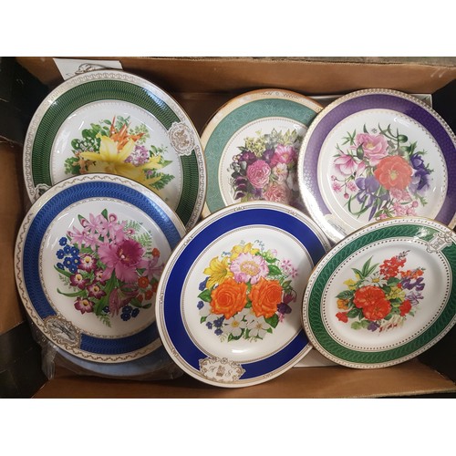 20 - A collection of decorative wall plates to include floral RHS examples, Coalport etc (1 tray).