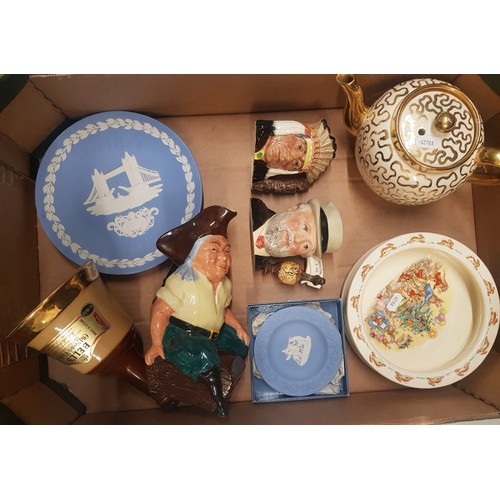 23 - A mixed collection of ceramic items to include Royal Doulton small character jugs, Davy Jones toby j... 