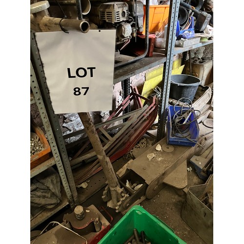 Lot 87        