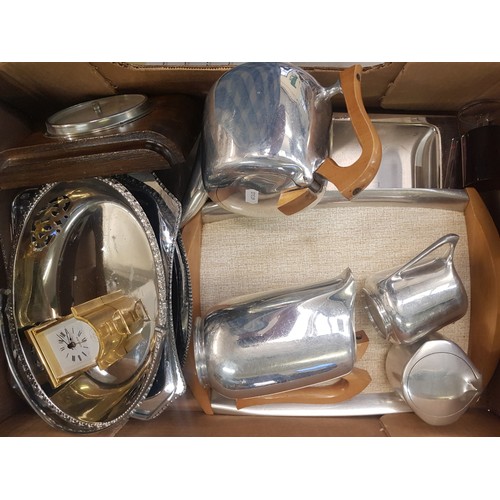 85 - Mixed metalware items to include a vintage Picquot 4pc tea service on matching tray, small Seiko car... 