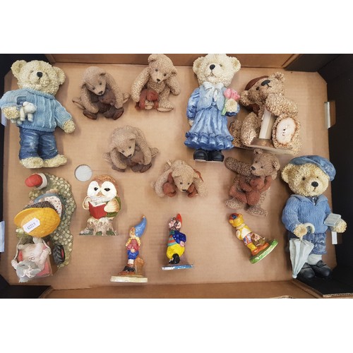 136 - A collection of resin figures, mostly bear themed (1 tray).