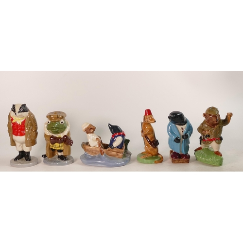 270 - A collection of Wade figures to include Ratty, Mole, Wind in the Willows Special, Badger, Toad and W... 