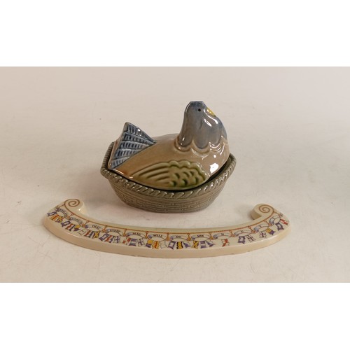 6 - Wade Chicken trinket box & cover with name stand 