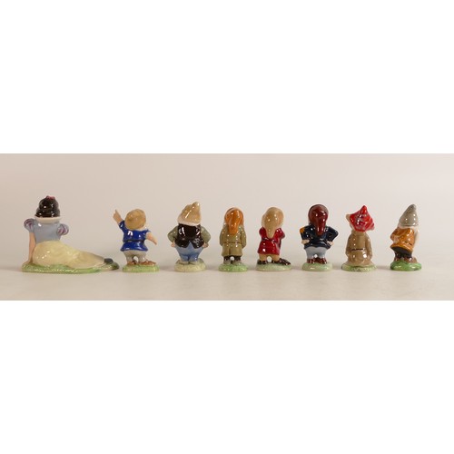 59 - Wade Snow White & The Seven Dwarfs. These items form part the collection of Thomas Colclough, a moul... 