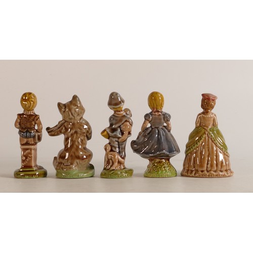 78 - A collection of Wade figures from the Nursery Rhymes Set to include sets 1, 2, 4 and 4 (20)