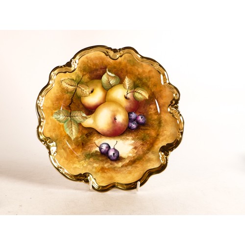 174 - Coalport cabinet plate, gilded & hand painted with by fruit by Carole Gidman, d.23cm. Good condition... 