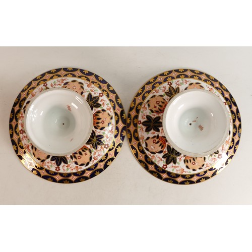 299 - Two Royal Crown Derby Imari 1366 pattern comports. Height: 11.4cm (2)