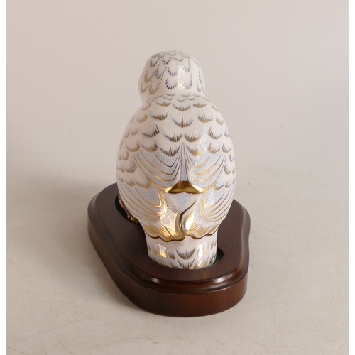 307 - Royal Crown Derby paperweight Snowy Owl, limited edition for Collectors Guild, boxed with wood plint... 