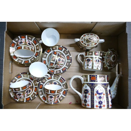 386 - Royal Crown Derby 1128 tea set to include tea pot, milk jug, lidded sugar bowl and 6 trios . 21 piec... 