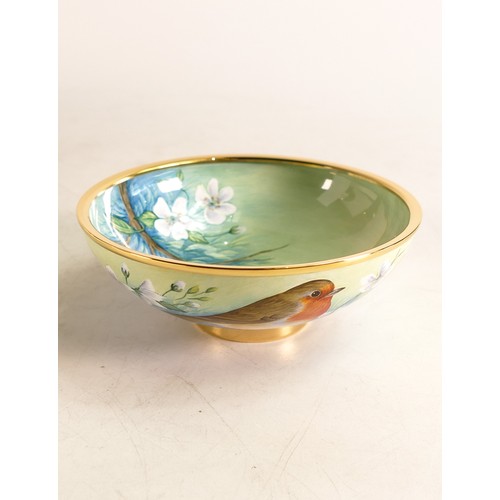 413 - Elliot Hall enamelled Robin bowl by S Selby. Limited edition 20/25. Boxed with certificate. Diameter... 