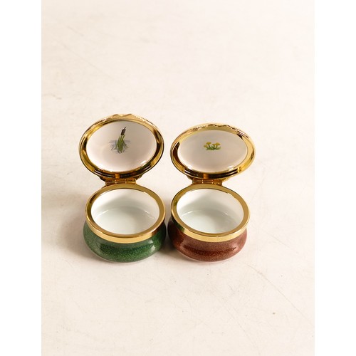 416 - Elliot Hall enamelled round lidded boxes in the Frog and Hedgehog designs. Limited edition 30/75. Bo... 