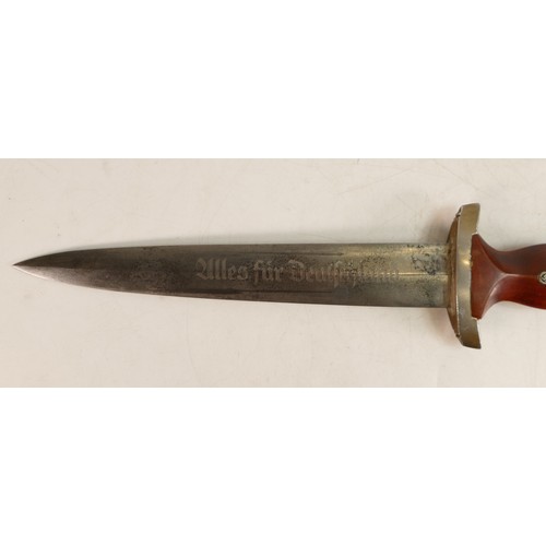 1783 - A German Third Reich second World War WWII SA Officers dagger & scabbard, with 22cm length double-ed... 