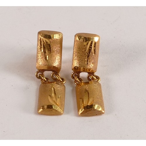 2103 - 22ct gold pair earrings, 5.3g.