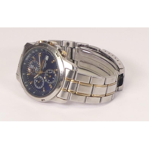 760 - Gentlemans Seiko quartz Chronograph, stainless steel watch & bracelet, boxed with spare links & pape... 