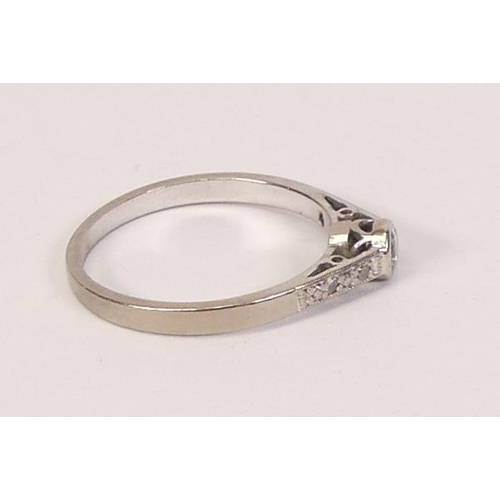 774 - 18ct white gold diamond solitaire ring, size K, 2g.