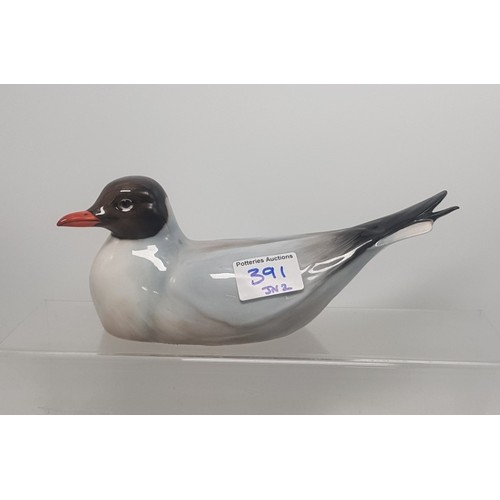 391 - Royal Doulton Figure Of A Seagull HN1195.