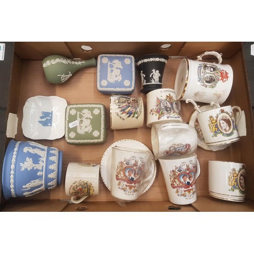 506 - Wedgwood jasperware items together with a Queens ware ashtray and a collection of Royal Commemorativ... 