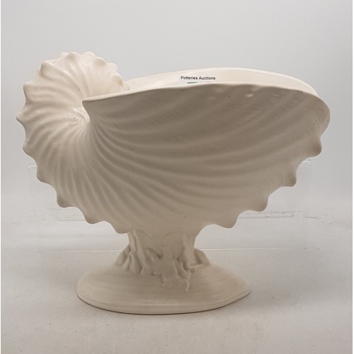 529 - Wedgwood large Nautilus table centrepiece, 22.5cm in height.