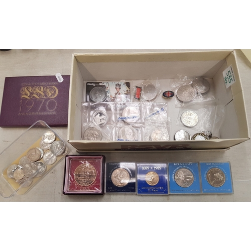 535 - A collection of pre-decimal and commemorative coins, together with a vintage mechanical ladies fob w... 