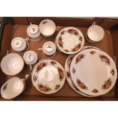 138 - Elizabethan 'English Garden' pattern tea set (1 tray).