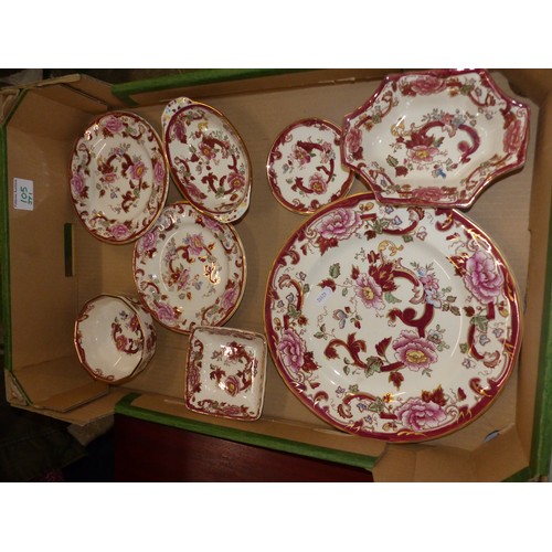 105 - A collection of Masons red Mandalay items to include plates, shaped dishes, sugar bowls etc (1 tray)