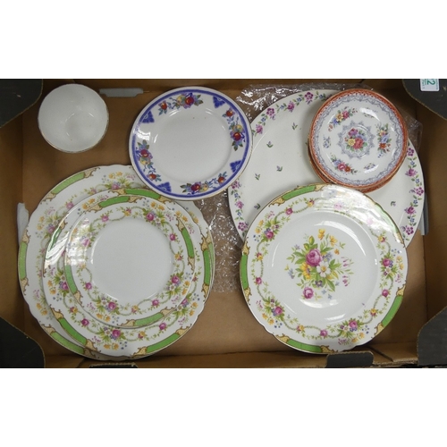 122 - A collection of Shelley tea ware to include patterns 13665, 11065, 520751 (1 tray)