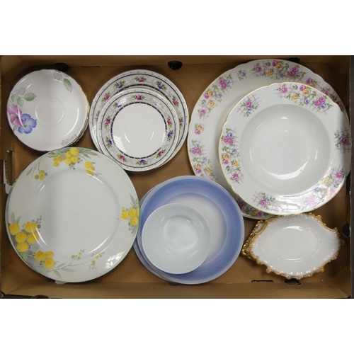 124 - A collection of Shelley tea ware to include patterns 12204, 097, 12170, 2327 etc ( 1 tray)