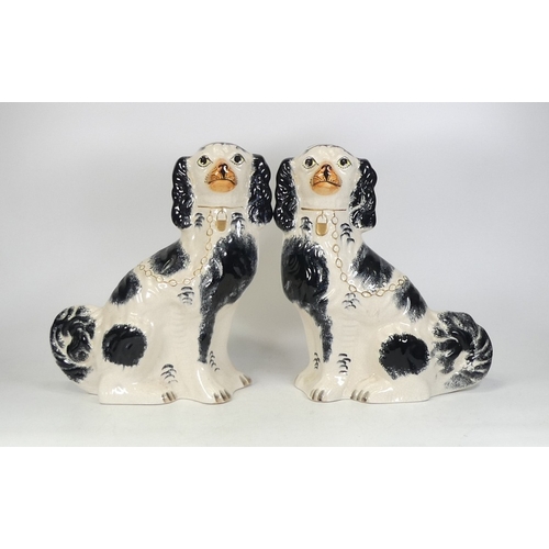 279 - A pair of Staffordshire England fireside Staffordshire dogs (2)