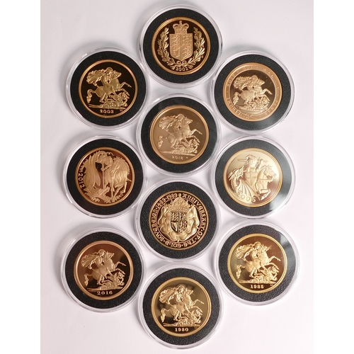 53 - 22ct gold £5 5 sovereign design set x 10 coins - QEII complete designs collection (399g). Purchase c... 