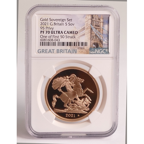 71 - QEII £5 22ct gold proof coin 2021 40g, original cost £7000.  Slabbed.  Ultra cameo PF70, 1 of first ... 