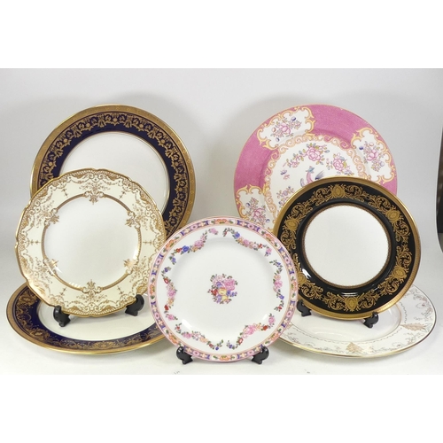 272 - A collection of plater to include Minton Pink Cockatrice dinner plate, Minton dinner plate marked T.... 