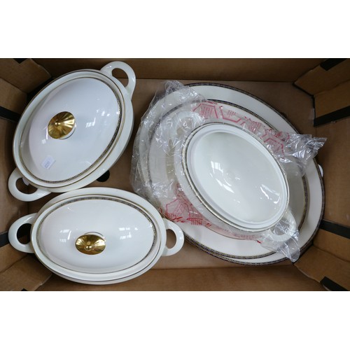 309 - Minton St James tea and dinner ware to include - 6 dinner plates, tea & coffee pot, 6 trios, 6 coffe... 