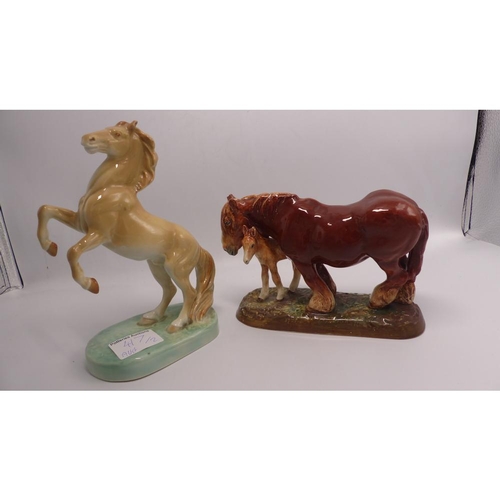 417 - Royal Doulton The Chestnut Mare HN2533 and a Wade Horse. Both has a/f ears. (2)