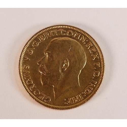 833 - George V full sovereigns, dated 1912.