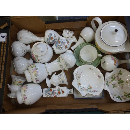 26 - A Collection of Wedgwood Ceramics including Kutani Crane, Wild Strawberry, Millennium etc. (1 Tray)