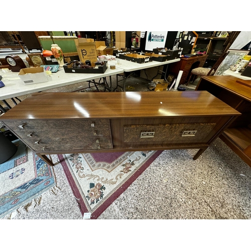 679 - Vintage Stonehill Burr Walnut Formica Sideboard
H73cm W182cm