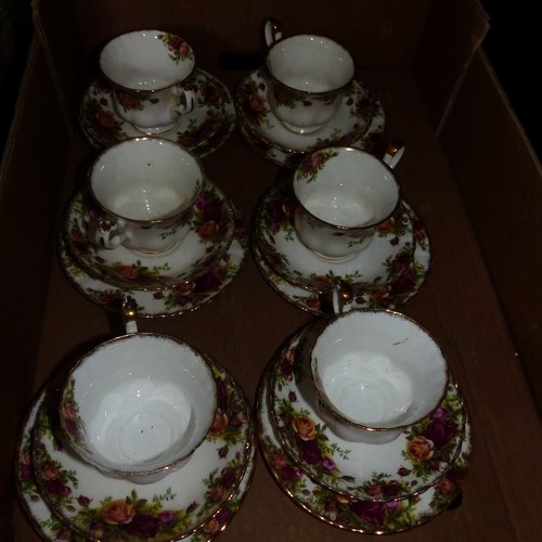 3 - Royal Albert Old Country Roses pattern items to include 6 tea trios (18 pieces total, minor loss to ... 