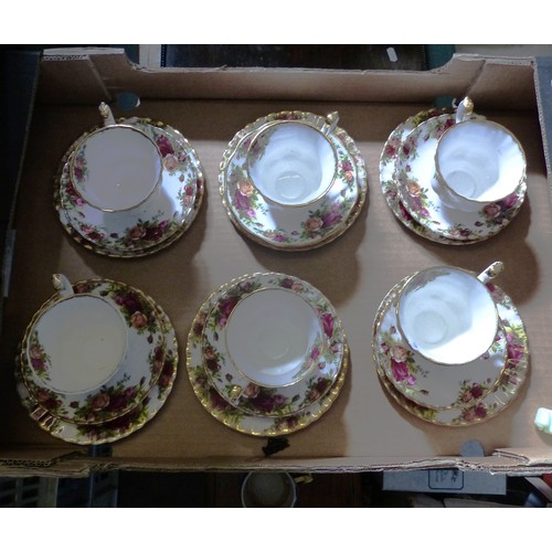 4 - Royal Albert Old Country Roses pattern items to include 6 tea trios (18 pieces total, minor loss to ... 