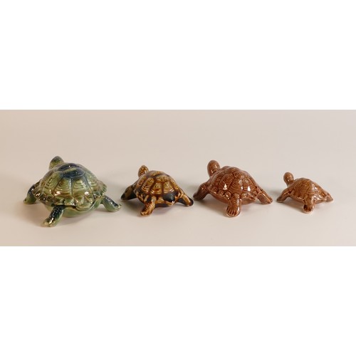 47 - Four Wade models of Tortoise including two hollowbase examples and unusual colourways (4)